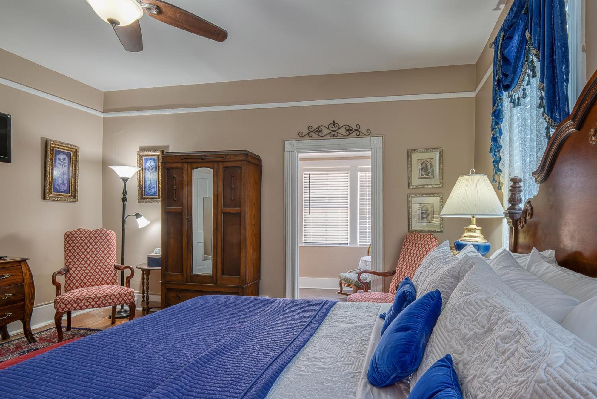 Couette-café Victorian House 3*